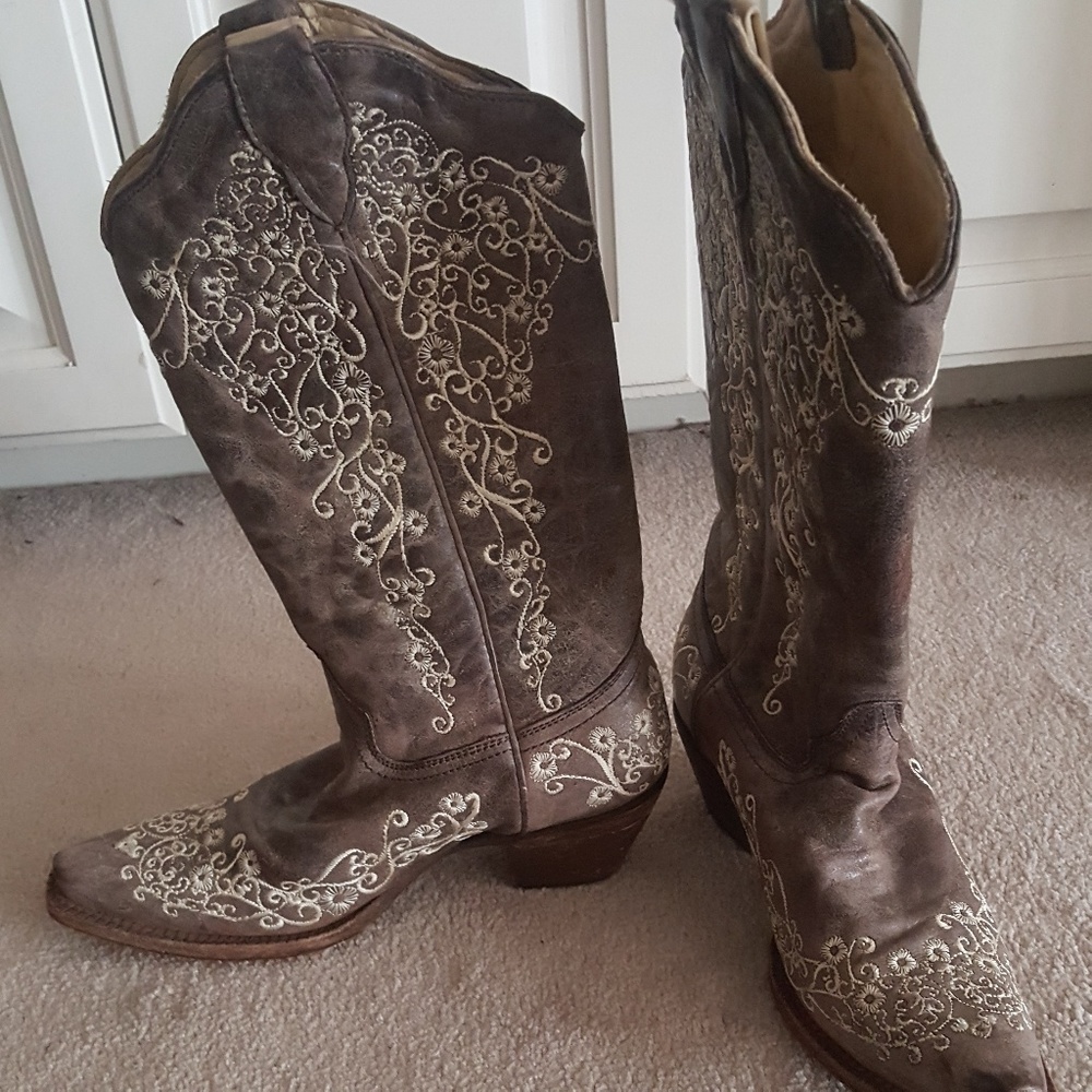 Corral Cowgirl Boots| Pointed Toe